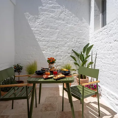 Appartamento Naiira Luxury Trullo - Jacuzzi And Patio Alberobello